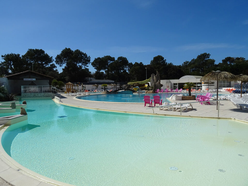 vacances à Saint Jean de Monts - Mer et Soleil - camping La camping La Yole**** Espace aquatique chauffé 800m2 et piscine couverte