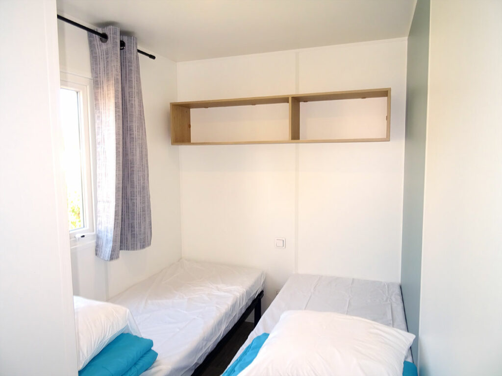 Chambre avec 2 lits simples-Mobil-home 4 chambres- Mer et Soleil-Côte vendéenne